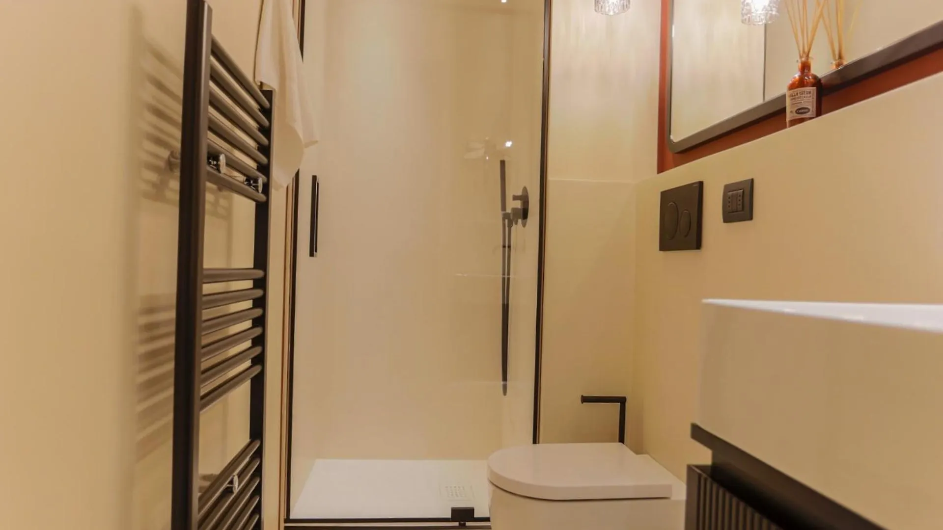 The Best Rent - Modern One-Bedroom Apartment In The Lively Heart Of Brera Milán 0*,  Italia